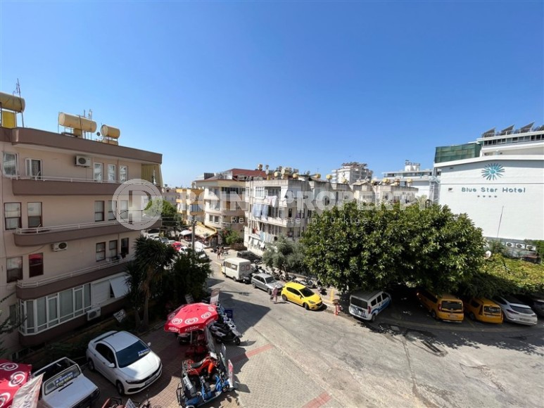 Квартира с современным дизайном, стильной мебелью и бытовой техникой, в самом центре Аланьи-id-6157-фото-12