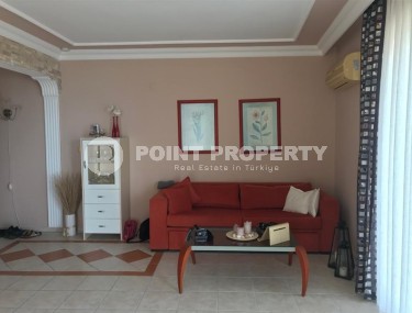Panoramic apartment with luxurious views of the old town and the sea, in the heart of Alanya-id-6166-photo-1