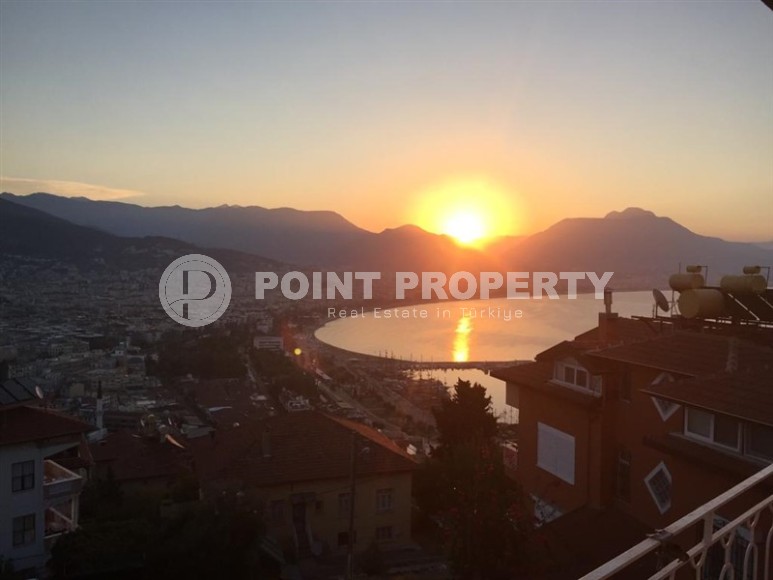 Панорамная квартира с роскошным видом на старый город и море, в самом сердце Аланьи-id-6166-фото-9