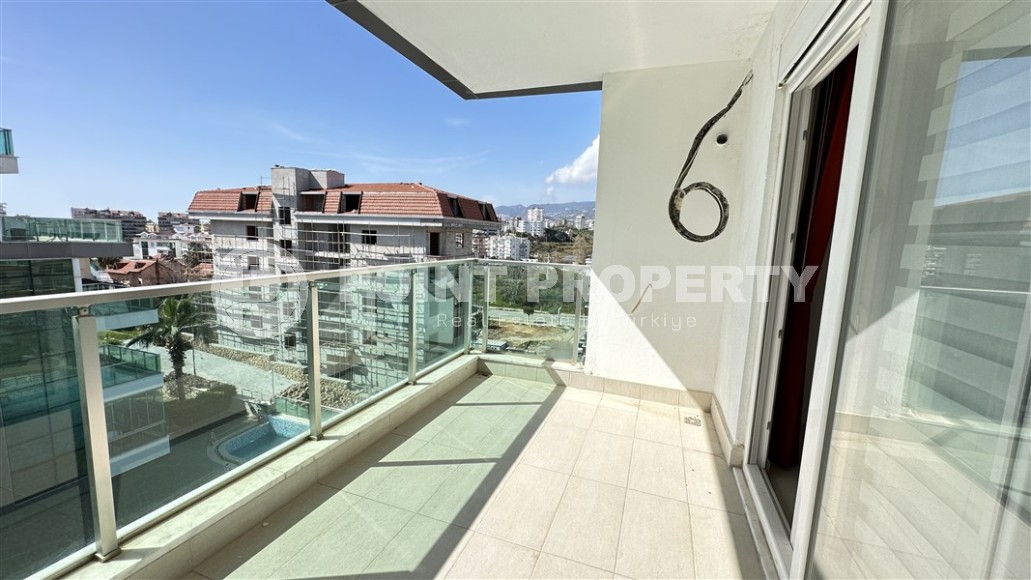 Светлая, просторная квартира с одной спальней, в 500 метрах от моря-id-6179-фото-7