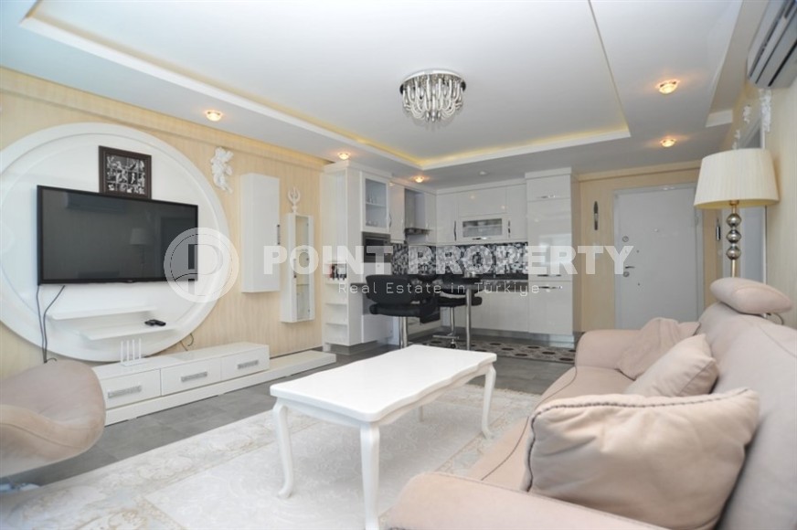 Комфортабельная квартира с большим застекленным балконом, в 150 метрах от моря-id-6180-фото-2