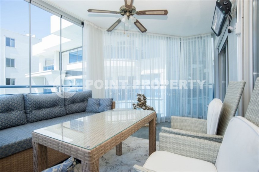 Комфортабельная квартира с большим застекленным балконом, в 150 метрах от моря-id-6180-фото-8