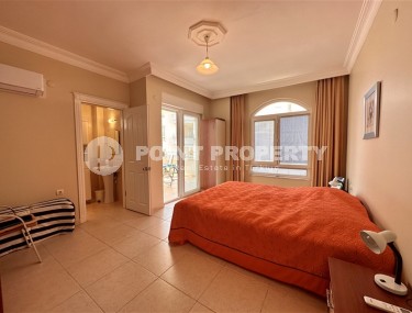 Светлая, универсальная квартира 2+1, на площади 110 м2, на 2-м этаже, в центре района Тосмур-id-6185-фото-4