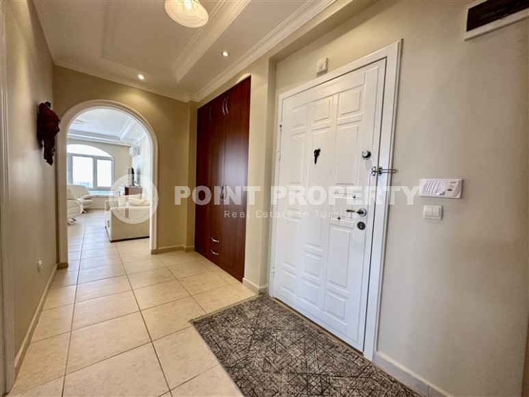 Светлая, универсальная квартира 2+1, на площади 110 м2, на 2-м этаже, в центре района Тосмур-id-6185-фото-6