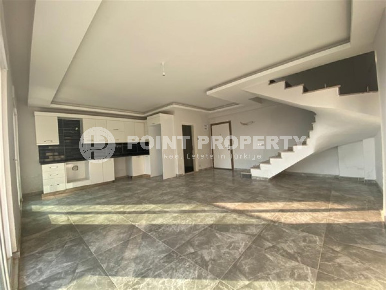 Двухуровневая трехкомнатная квартира, 180м², в новом комплексе в 500м от моря в районе Алании - Каргыджак-id-1487-фото-35