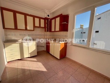 Недорогая квартира 2+1, на площади 110 м2, в центре спокойного, живописного района Аланьи - Тосмур-id-6187-фото-2