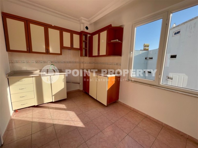 Inexpensive apartment 2+1, on an area of 110 m2, in the center of a quiet, picturesque area of Alanya - Tosmur-id-6187-photo-2