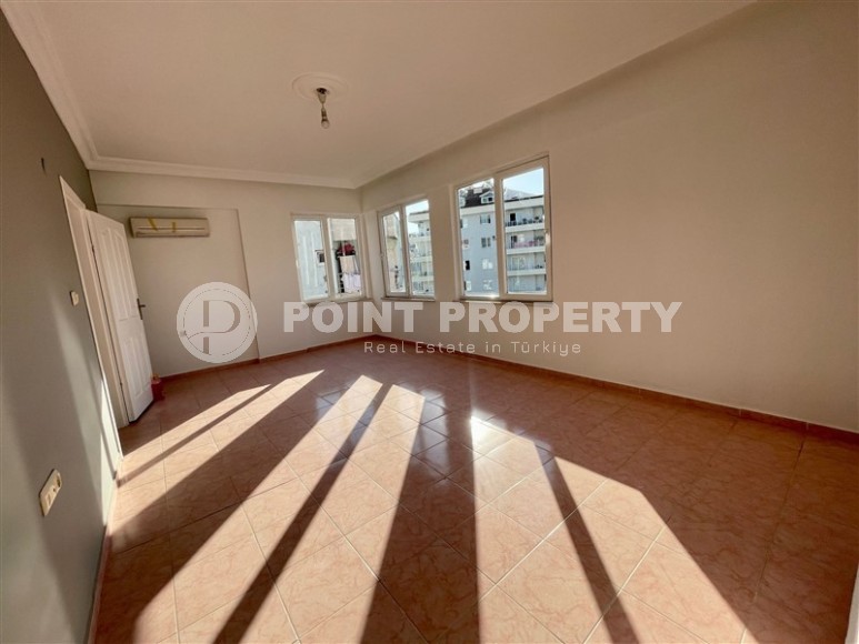 Inexpensive apartment 2+1, on an area of 110 m2, in the center of a quiet, picturesque area of Alanya - Tosmur-id-6187-photo-3