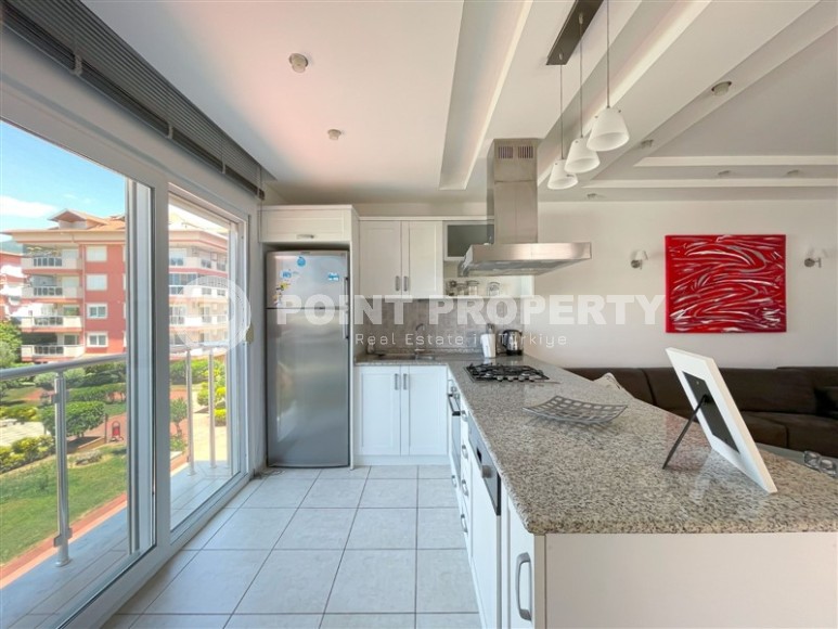 Современная, светлая квартира в комфортабельном жилом комплексе, в 1200 метрах от пляжа-id-6190-фото-4