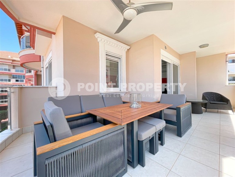 Современная, светлая квартира в комфортабельном жилом комплексе, в 1200 метрах от пляжа-id-6190-фото-12