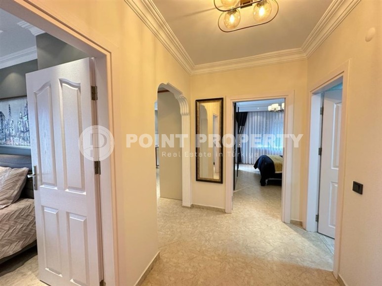 Меблированная трёхкомнатная квартира в центре Аланьи, 200 метров от городских объектов-id-3610-фото-11