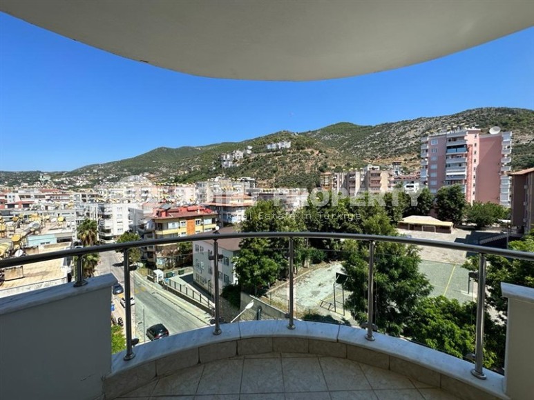 Меблированная трёхкомнатная квартира в центре Аланьи, 200 метров от городских объектов-id-3610-фото-13