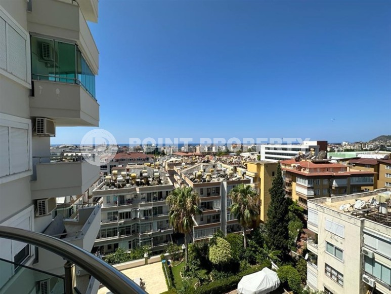 Меблированная трёхкомнатная квартира в центре Аланьи, 200 метров от городских объектов-id-3610-фото-14