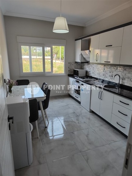 Новая квартира с мебелью и бытовой техникой, в 750 метрах от моря, в районе Демирташ-id-6196-фото-3