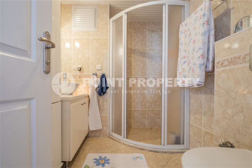 Comfortable, furnished apartment 2+1, on an area of 125 m2, in a quiet area of Alanya - Cikcilli-id-6198-photo-8