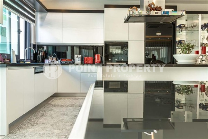 Фешенебельный садовый дуплекс с пятью спальнями, 210м², в элитном комплексе Каргыджака, Алания-id-1489-фото-3