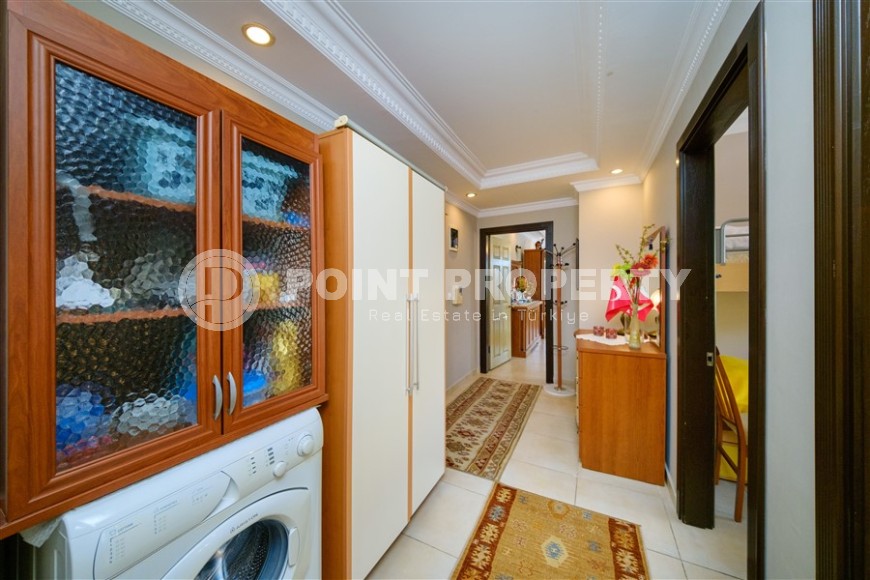 Bright, comfortable apartment with two bedrooms, 800 meters from the sea, in the center of Alanya-id-6211-photo-9