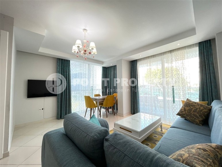 Благоустроенная квартира с мебелью и бытовой техникой, в 250 метрах от моря-id-6215-фото-2