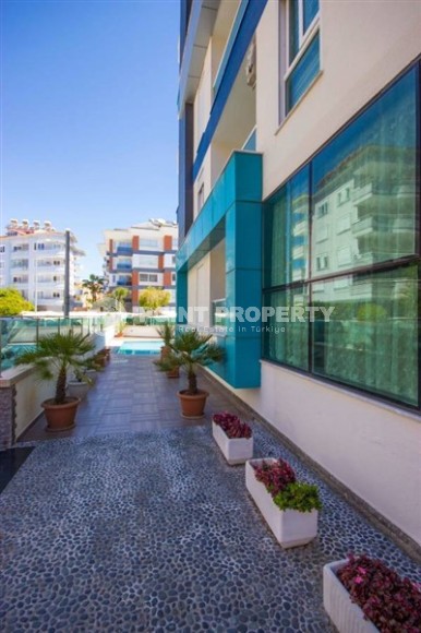 Благоустроенная квартира с мебелью и бытовой техникой, в 250 метрах от моря-id-6215-фото-18