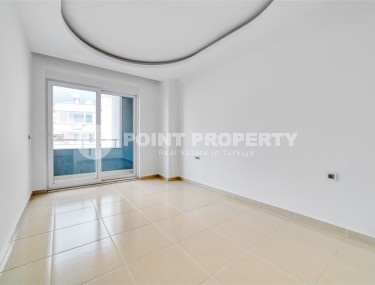 Bright, spacious apartment with a fine finish, on the 4th floor in a residential complex built in 2014-id-6217-photo-4