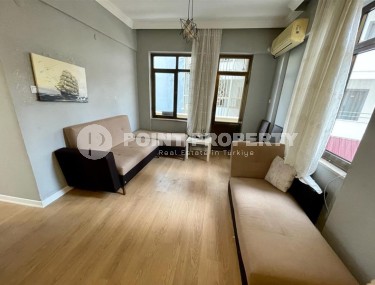 Небольшая меблированная квартира 1+1, в 50 метрах от моря, в центре района Тосмур-id-6222-фото-2