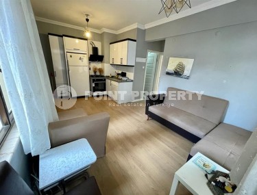 Небольшая меблированная квартира 1+1, в 50 метрах от моря, в центре района Тосмур-id-6222-фото-3