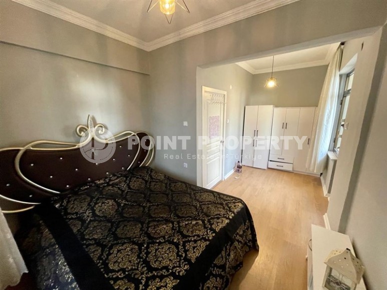 Небольшая меблированная квартира 1+1, в 50 метрах от моря, в центре района Тосмур-id-6222-фото-5