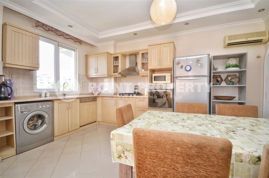 Квартира с панорамным видом на горы, на 6-м этаже, в 800 метрах от пляжа и набережной-id-6224-фото-3