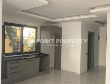 Small new apartment 400 meters from the sea, in the center of the popular Mediterranean resort - Alanya-id-6227-photo-2