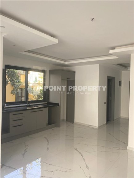 Small new apartment 400 meters from the sea, in the center of the popular Mediterranean resort - Alanya-id-6227-photo-2