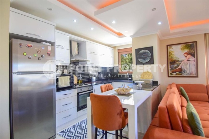 Атмосферная двухуровневая квартира 3+1, на площади 170 м2, в центре престижного района Аланьи - Кестель-id-6233-фото-4