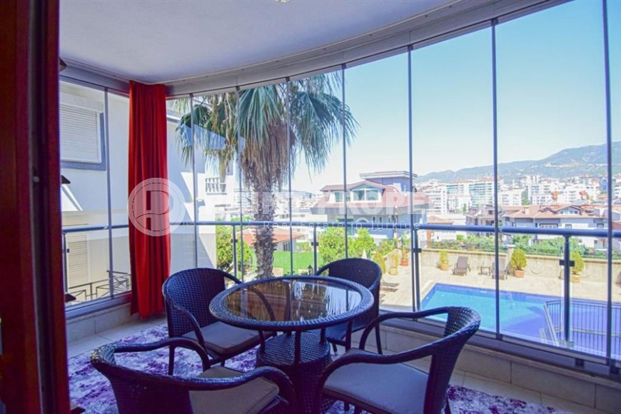 Атмосферная двухуровневая квартира 3+1, на площади 170 м2, в центре престижного района Аланьи - Кестель-id-6233-фото-16