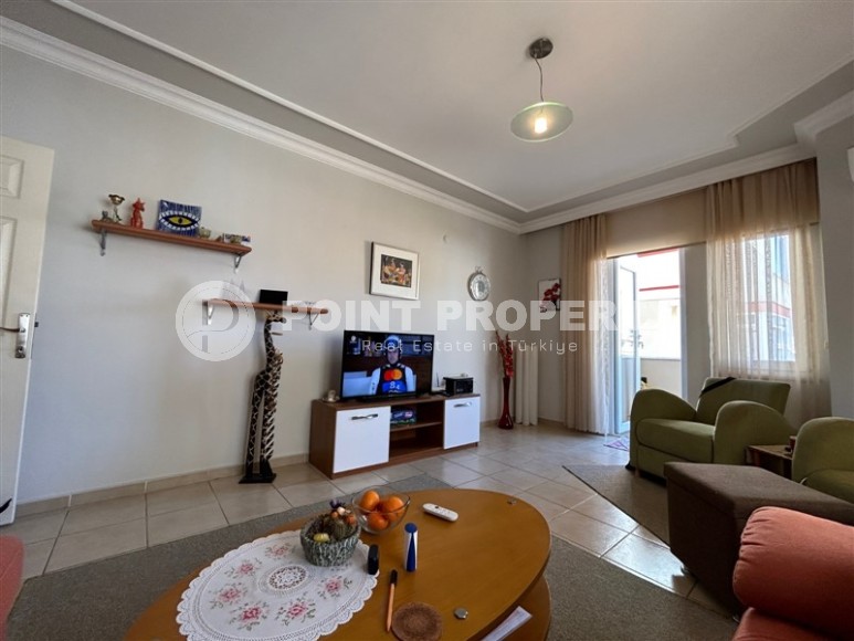 Панорамная квартира с видом на горы, на 4-м этаже в доме 2007 года постройки-id-6246-фото-2