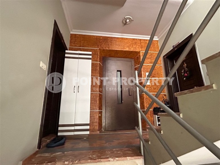 Панорамная квартира с видом на горы, на 4-м этаже в доме 2007 года постройки-id-6246-фото-17