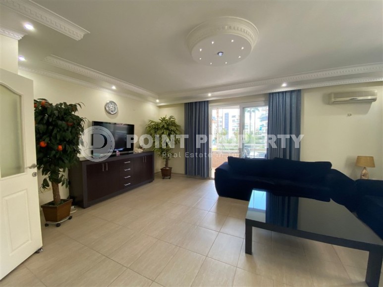 Comfortable 2+1 apartment, with a total area of 120 m2, within walking distance from the center of the popular Mediterranean resort - Alanya-id-6248-photo-2