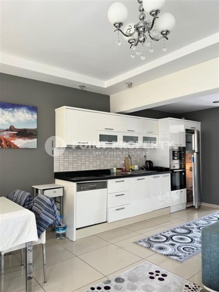 Small comfortable apartment 250 meters from the luxurious Cleopatra Beach, in the center of Alanya-id-6251-photo-3