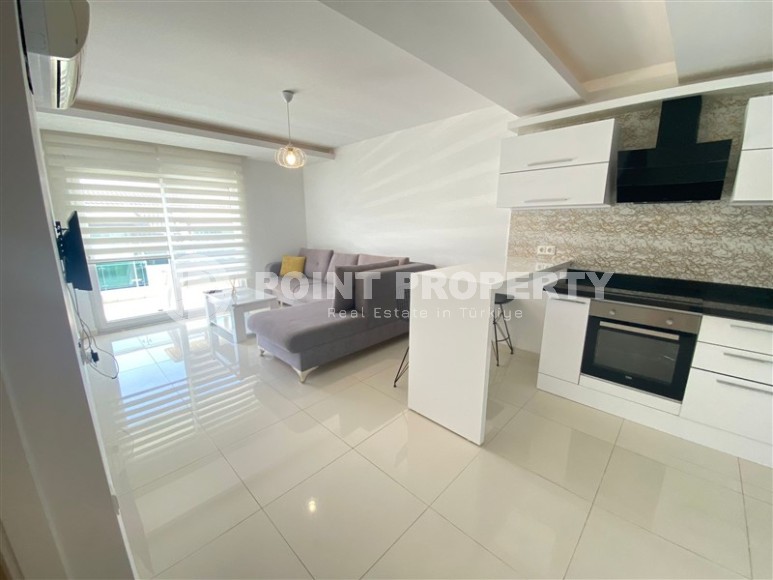 Современная квартира с мебелью и бытовой техникой, на 4-м этаже в жилом комплексе, построенном в 2020 году-id-6255-фото-3