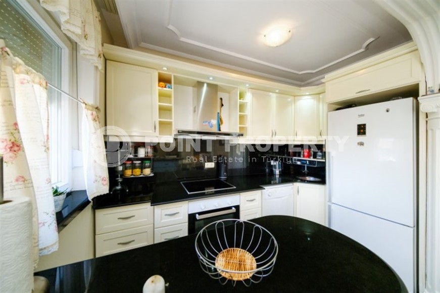 One-storey villa with a swimming pool, garden, and spacious roof terrace, in the modern area of Alanya - Mahmutlar-id-6258-photo-4