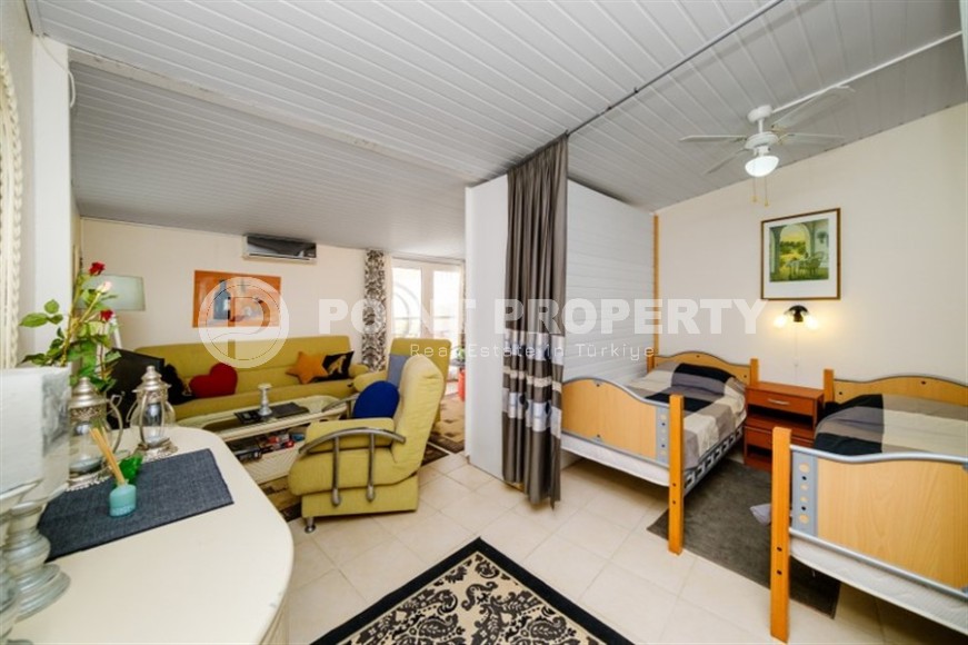 One-storey villa with a swimming pool, garden, and spacious roof terrace, in the modern area of Alanya - Mahmutlar-id-6258-photo-7