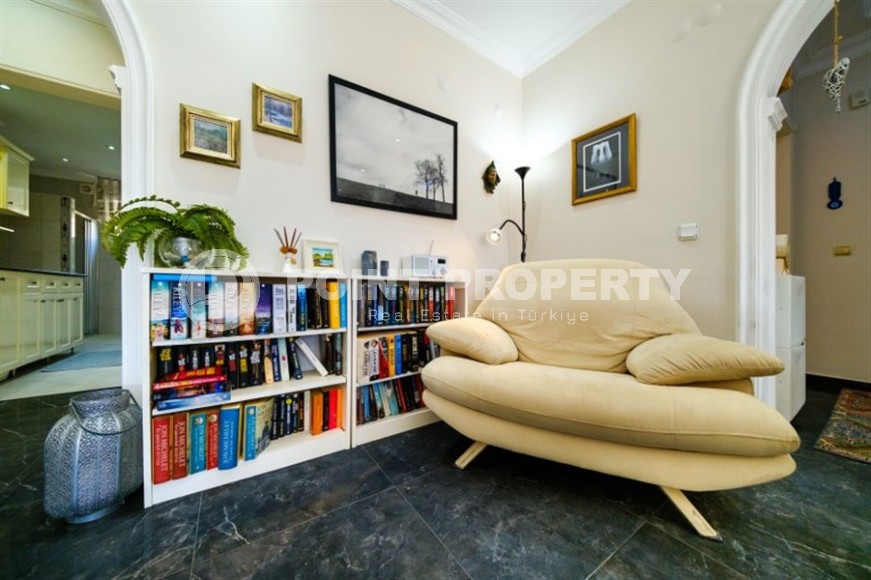 One-storey villa with a swimming pool, garden, and spacious roof terrace, in the modern area of Alanya - Mahmutlar-id-6258-photo-10