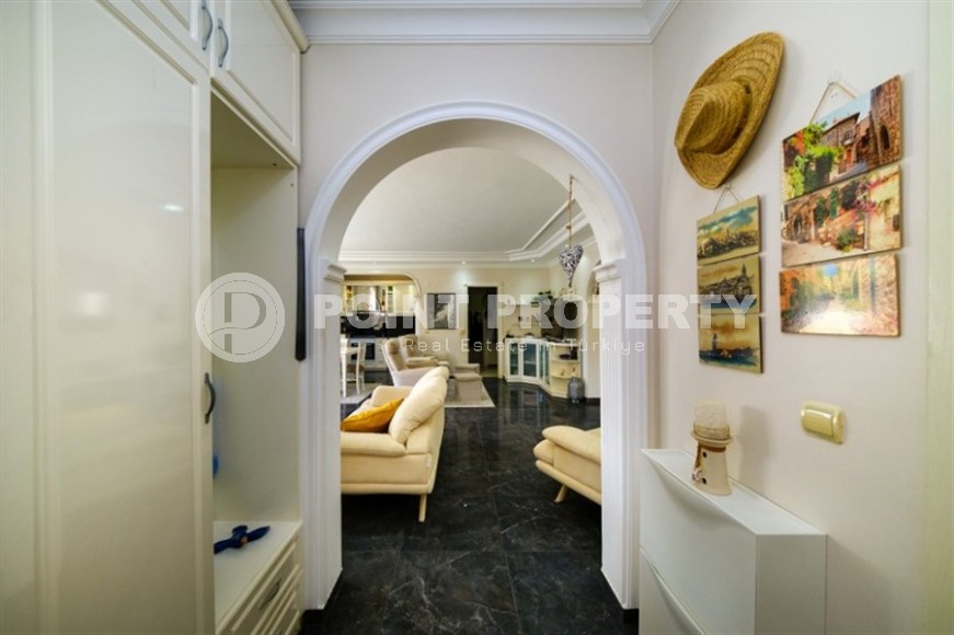 One-storey villa with a swimming pool, garden, and spacious roof terrace, in the modern area of Alanya - Mahmutlar-id-6258-photo-12