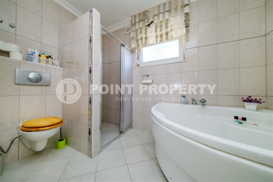 One-storey villa with a swimming pool, garden, and spacious roof terrace, in the modern area of Alanya - Mahmutlar-id-6258-photo-14