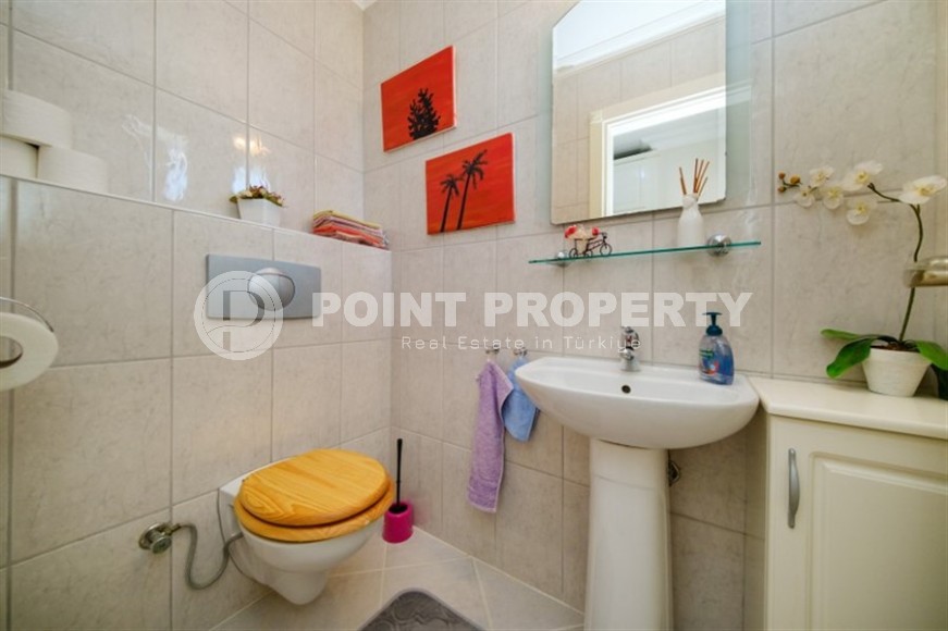 One-storey villa with a swimming pool, garden, and spacious roof terrace, in the modern area of Alanya - Mahmutlar-id-6258-photo-15