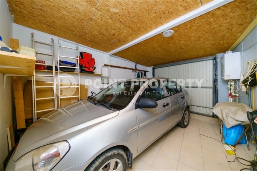 One-storey villa with a swimming pool, garden, and spacious roof terrace, in the modern area of Alanya - Mahmutlar-id-6258-photo-18