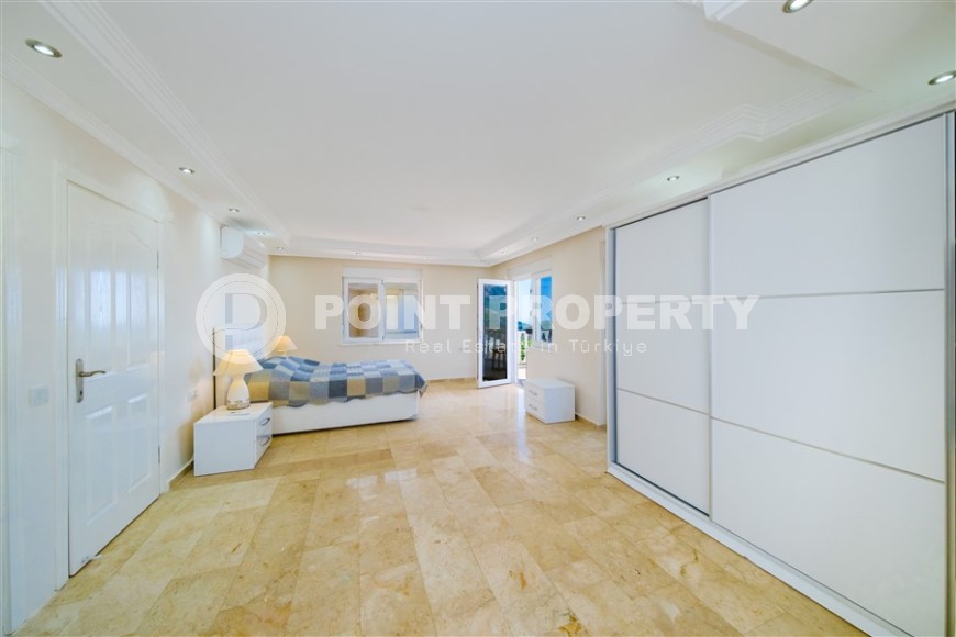 Трехэтажная вилла с панорамным видом на море, в живописном, экологически чистом районе Аланьи - Каргыджак-id-6263-фото-12