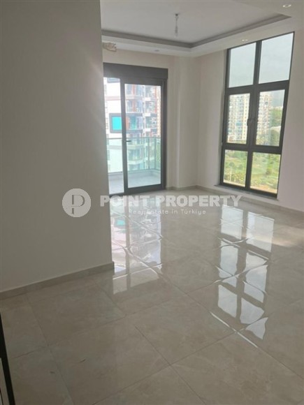 Небольшая новая квартира с чистовой отделкой, на 5-м этаже в жилом комплексе, введенном в эксплуатацию в 2023 году-id-6265-фото-4