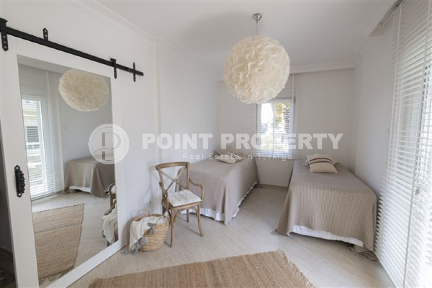 Furnished three-room apartment, 100m² in a cozy residence in Cikcilli area, Alanya-id-1492-photo-15