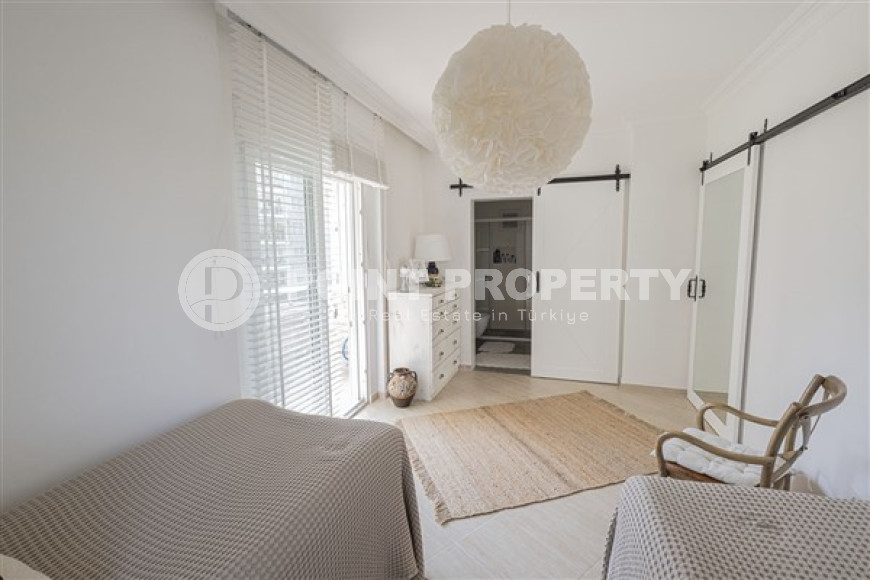 Furnished three-room apartment, 100m² in a cozy residence in Cikcilli area, Alanya-id-1492-photo-17
