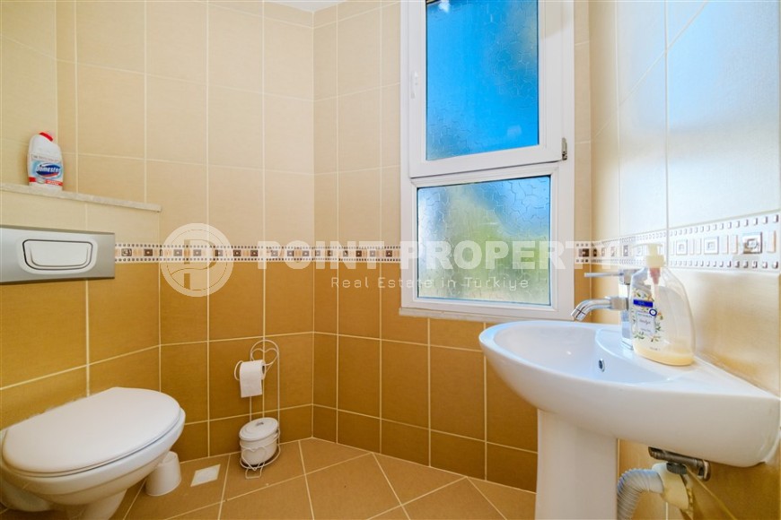 Spacious two-bedroom apartment, one and a half kilometers from the sea, in the picturesque area of Alanya - Demirtas-id-6270-photo-11