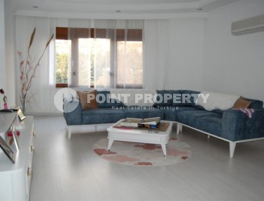 Панорамный дуплекс с видом на горы, на 6-м этаже с мансардой, в 150 метрах от пляжа Клеопатры-id-6278-фото-2